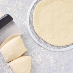 2 Plaques à pizza perforées en alu pour cuisson au four 30 et 33 cm FM Professional