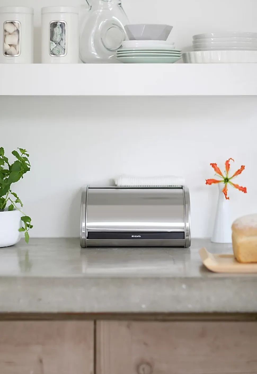 Boîte à pain couvercle coulissant en acier inoxydable Brabantia Platinum argent