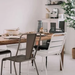 Chaise en métal bistrot taupe Oviala