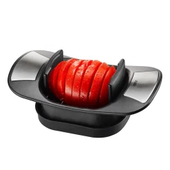 Coupe tomate et coupe mozzarella Caprese