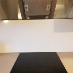 Crédence - Fond de hotte - Aluminium Blanc Signalisation RAL 9016 Brillant - H45cm x L40cm