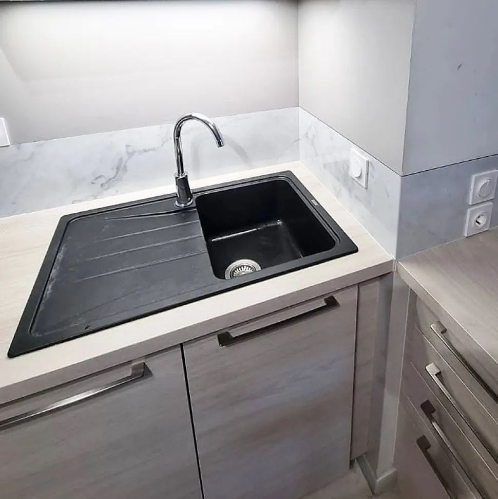 Crédence cuisine en aluminium - marbre blanc - 300x20 cm (en 3 bandeaux)