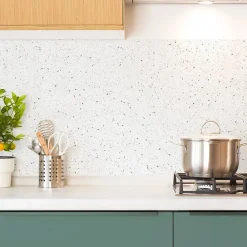 Crédence cuisine en aluminium - motif terrazzo blanc et vert - 240x50 cm (en 2 bandeaux)