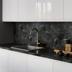Crédence de cuisine aspect marbre noir GoodHome Kala l. 300 cm x H. 60 cm x Ep. 8 mm