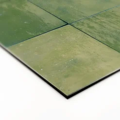 Crédence de cuisine effet Zellige vert brillant IDPanneaux L. 255 x H. 60 cm