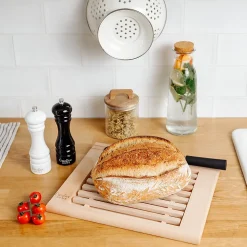 Creative Home Planche a Decouper en Bois - 35,5 x 28,5 x 2 cm - avec Compartiment Ramasse Miette Amovible - Bois de Hêtre Naturel