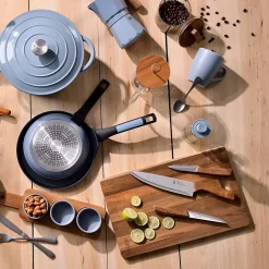 Ensemble de 3 poeles a frire San Ignacio en marbre rouge marine 16-20-24cm avec planche a découper