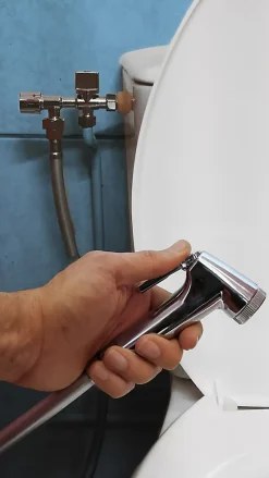 Ensemble douchette WC en ABS chromé, 1 robinet 3 voies et 1 flexible PVC Noyon et Thiebault