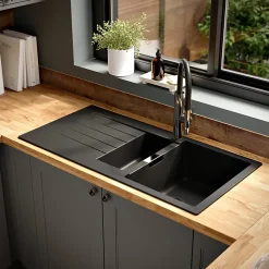 Evier à encastrer en composite quartz noir 1,5 bacs et égouttoir l. 50 x H. 30,4 x P. 19,7 cm GoodHome Torla