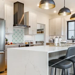 Fond de hotte effet brossé Marine multicouleur l. 60 cm x H. 70 cm x ép. 3 mm