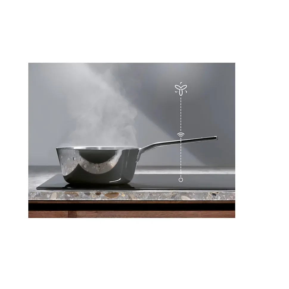 Hotte décorative 90cm 67db 535m3/h noir Electrolux LFV339K