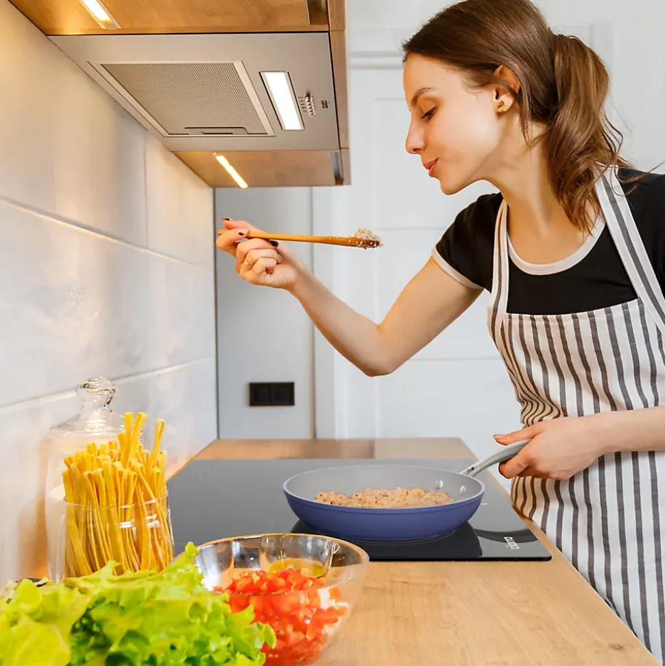 Hotte encastrable 52cm 300m3/h 3 vitesses éclairage LED boutons poussoir groupe filtrant inox Ciarra CD5913DS