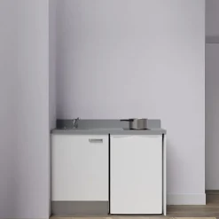 Kitchenette K08 - 120 cm - façades Blanc - Plan monobloc en quartz coloris Cromo évier à gauche
