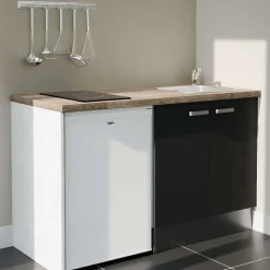 Kitchenette K17 - 140 cm - Façades : Noir - Plan de travail : Bois - Crédences : Non - Evier