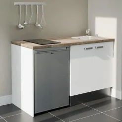 Kitchenette K17 façades Blanc - Plan de travail Bois - Crédences : Non - Evier inox - Electroménager Inox inclus
