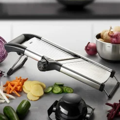 Mandoline gourmet en gris/noir Gefu 89541 volari