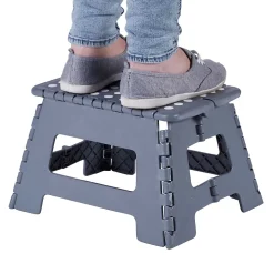Marchepied 1 marche pliant en plastique gris