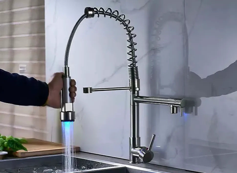 Mitigeur Cuisine Masterchef LED, Inox Brossé, Douchette, Ressort