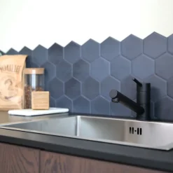 Mitigeur de cuisine avec douchette noir Essebagno Tubic