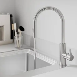 Mitigeur de cuisine avec douchette effet inox brossé GoodHome Zanthe