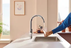 Mitigeur de cuisine filtrant chromé Grohe Blue Pure Curve brillant