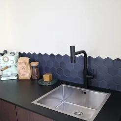 Mitigeur de cuisine noir mat cascade Essebagno Esseswitch