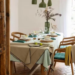 Nappe en coton recyclé Grace 140x250 cm Céladon