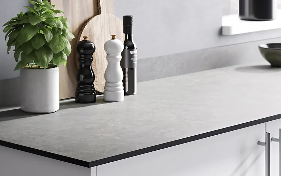 Plan de travail compact 1 face aspect céramique / 1 face aspect minéral GoodHome Nepeta L.300 x l.62 x Ép.1,2 cm