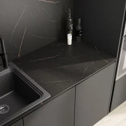 Plan de travail réversible compact 1 face aspect marbre noir / 1 face noir mat GoodHome Nepeta L.300 x l.62 x Ép.1,2 cm