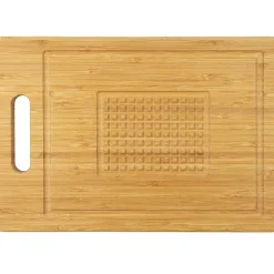 Planche à découper avec empiècement de découpe