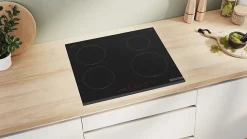 Plaque de cuisson avec zone à induction 4 foyers Bosch coloris noir l.59,2 x P.52,2 x H.5,1 cm