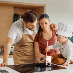 Plaque de cuisson induction 3 foyers 6200W fonction boost L59xP52cm 9 puissances securité enfant auto-stop minuterie Ciarra CD3BIH