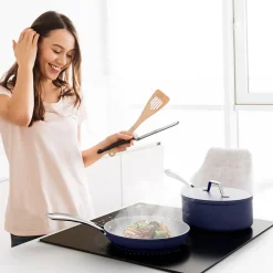 Plaque de cuisson induction 3 foyers 5600W L59xP52cm 9 niveaux puissance tactile minuteur individuel Ciarra CD3BIH-A