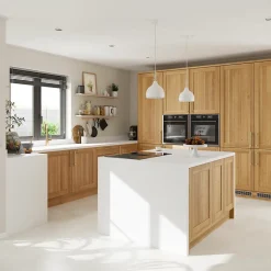 Plinthe de cuisine Goodhome Verbena chêne naturel H. 15 cm x l. 2.4 m x Ep. 18 mm