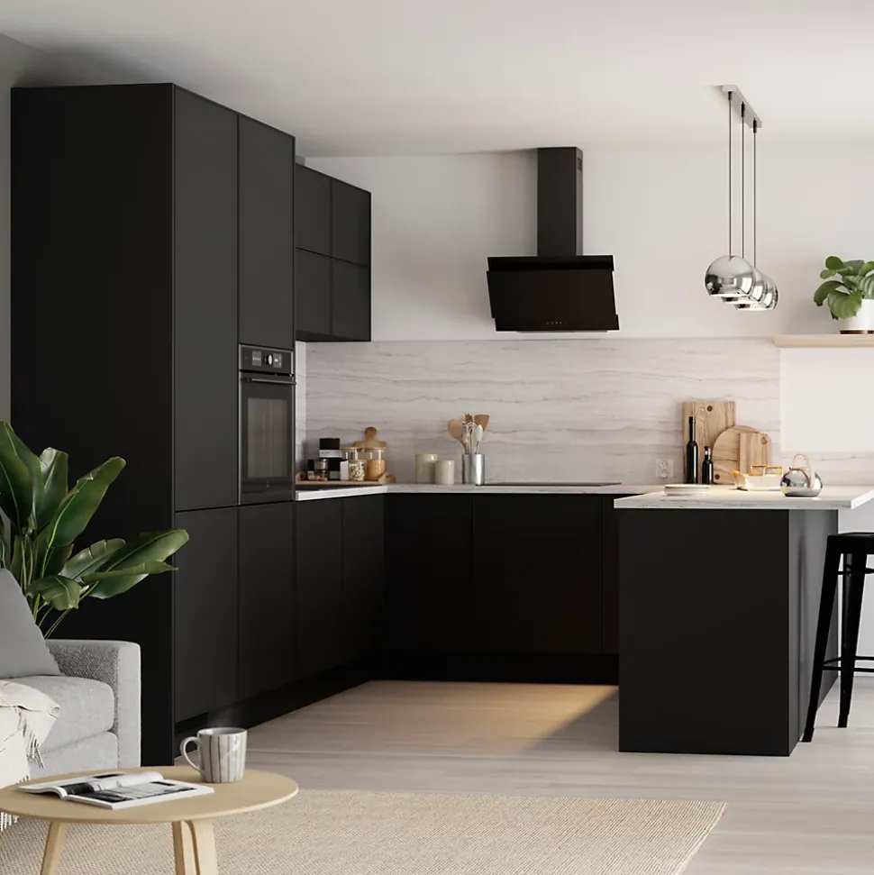 Plinthe de cuisine Goodhome Pasilla Noir H. 15 cm x l. 2.4 m x Ep. 16 mm