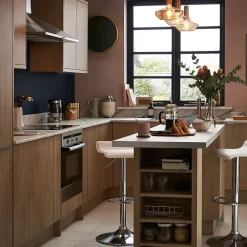 Plinthe de cuisine Goodhome Chia chêne clair H. 15 cm x l. 2.4 m x Ep. 16 mm