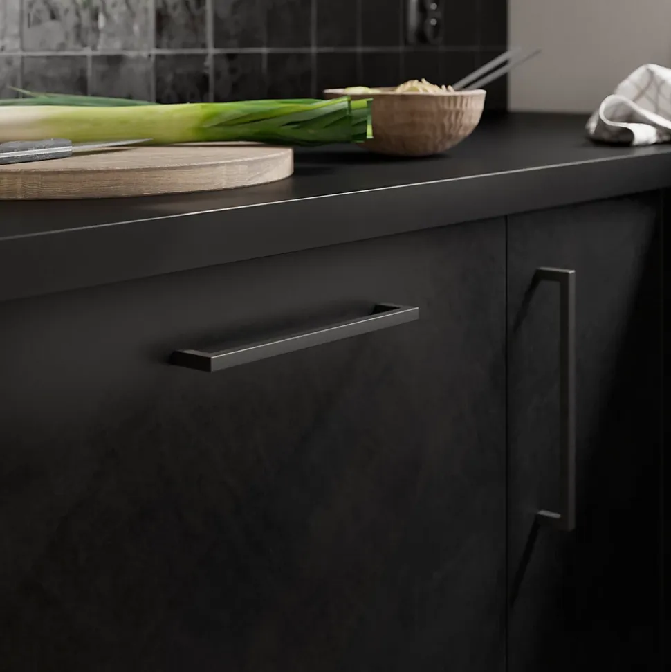 Poignée de meuble de cuisine GoodHome Golpar noir L. 23,3 cm, 2 pièces