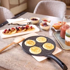 Poêle à pancakes LIVOO MEP148 - antiadhésif, diamètre 26cm, 4 empreintes de diamètre 10cm