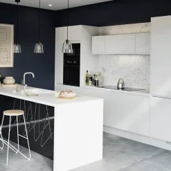 Porte de colonne de cuisine Garcinia blanc brillant L. 60 cm x H. 150 cm GoodHome