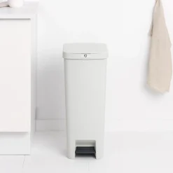 Poubelle à pédale Brabantia Stepup 40 L gris