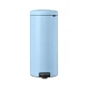 Poubelle à pédale coloris bleu Brabantia NewIcon 30 L