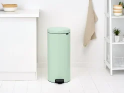 Poubelle à pédale coloris vert jade Brabantia NewIcon 30 L