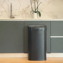 Poubelle de cuisine à ouverture automatique Kitchen Move Majestic noir 58 L