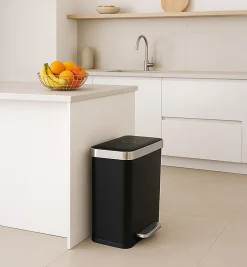 Poubelle de tri sélectif 2 bacs à pédale 60L (30+30) Hailo