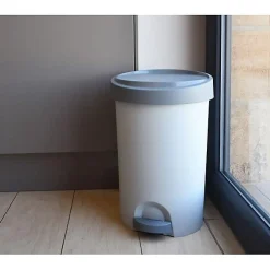 Poubelle moderne de cuisine en plastique 20 litres - Gris
