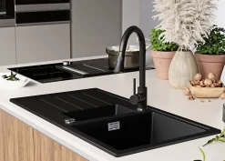 PRIMAGRAN Evier Cuisine en Granit Noir 90x50cm, Lavabo 1,5 bacs + Kit de Vidage + Accessoires, Évier à Encastrer au meuble 60cm