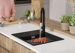 PRIMAGRAN Evier Cuisine en Granit Noir Métallisé 62x50cm, Lavabo 1 bac + Accessoires, Évier à Encastrer au meuble 50cm