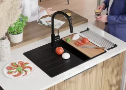 PRIMAGRAN Evier Cuisine en Granit Tout Noir 70x50cm, Lavabo 1 bac + Kit de Vidage + Accessoires, Évier à Encastrer au meuble 40cm