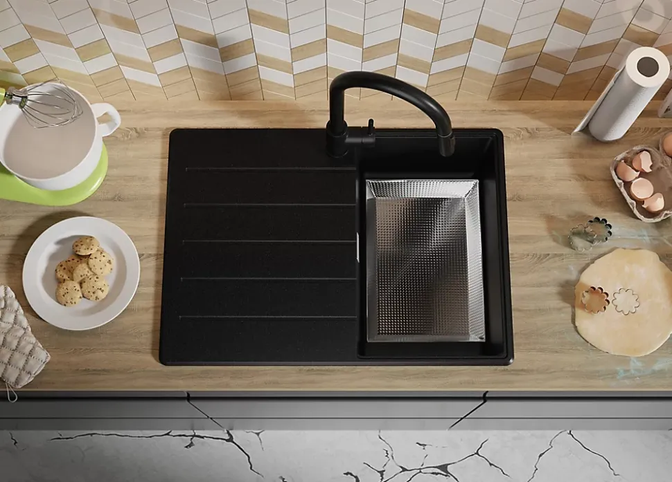 PRIMAGRAN Evier Cuisine en Granit Tout Noir 70x50cm, Lavabo 1 bac + Kit de Vidage + Accessoires, Évier à Encastrer au meuble 40cm