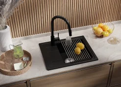 PRIMAGRAN Evier Cuisine en Granit Tout Noir 55x44cm, Lavabo 1 bac + Kit de Vidage + Accessoires, Évier à Encastrer au meuble 45cm